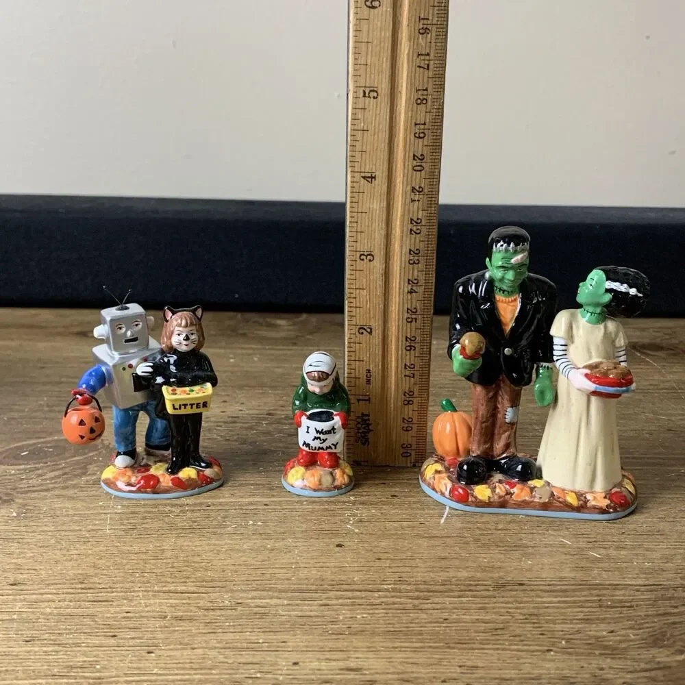Department 56 Snow Village Halloween Treats For The Kids 56.55016 3 Piece Set